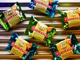 Guaymallen White Chocolate Alfajor with Membrillo Fruta Quince Jelly, 38 g / 1.34 oz (Pack of 40)