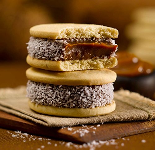 Cachafaz "Alfajor Maizena" Cookie filled with Dulce de Leche decorated with shredded coconut 12Units
