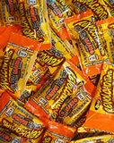 Jovy Revolcaditas Mango Flavor with Chili | Mexican Candy | 100 piece Bag